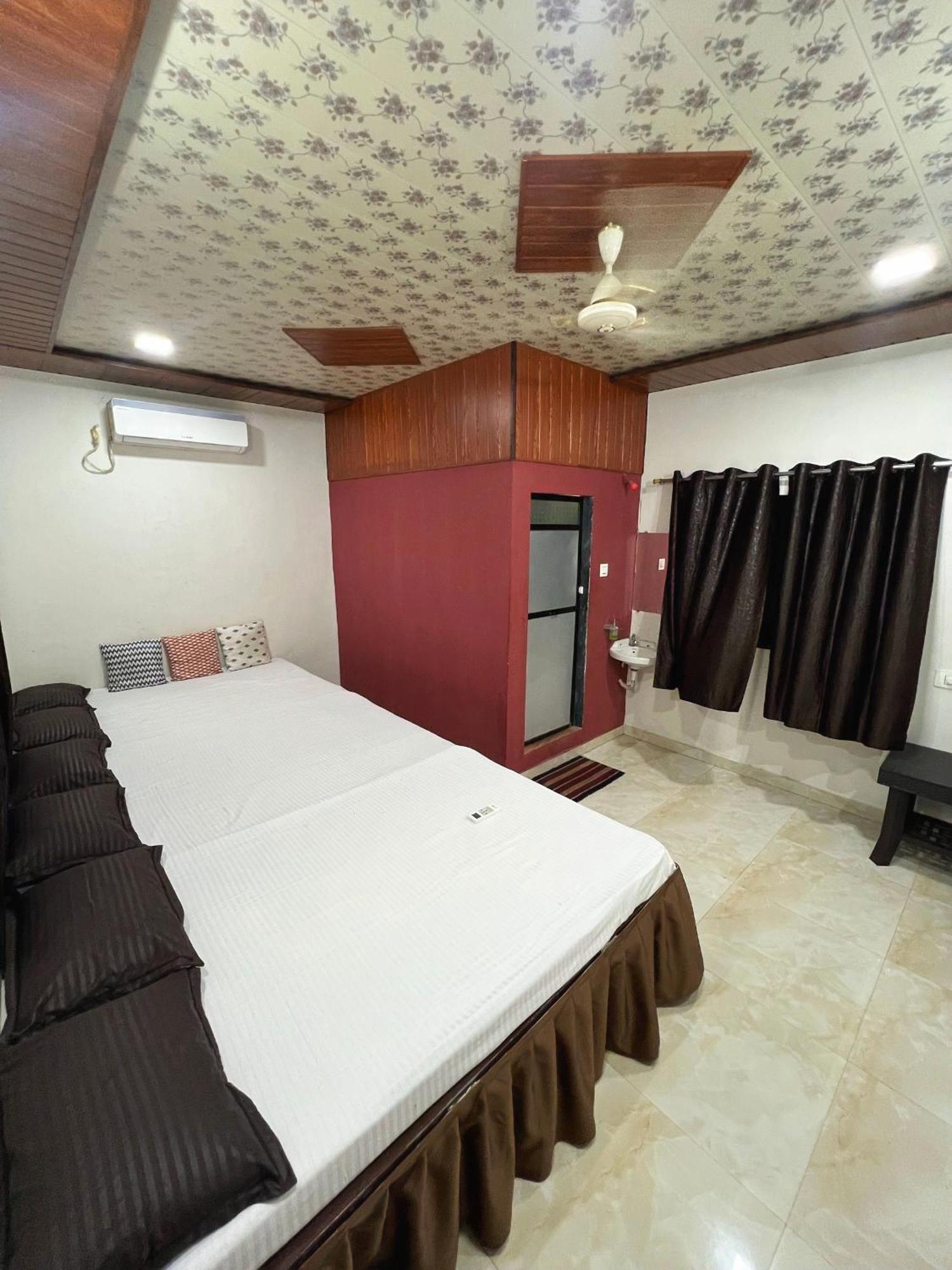 Karjat Ap Resort Exterior foto
